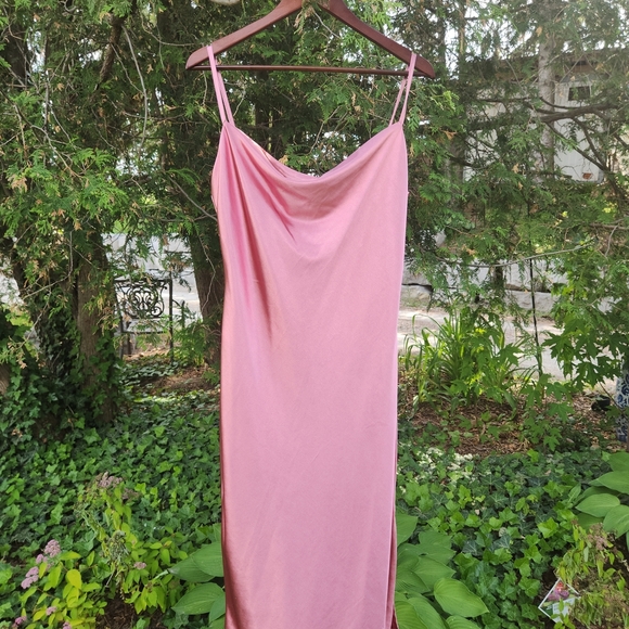 Dresses & Skirts - Elegant Pink Slip Dress